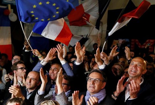 Ông Macron thắng cử tổng thống Pháp - Ảnh 4. Ông Macron thắng cử tổng thống Pháp - Ảnh 4.