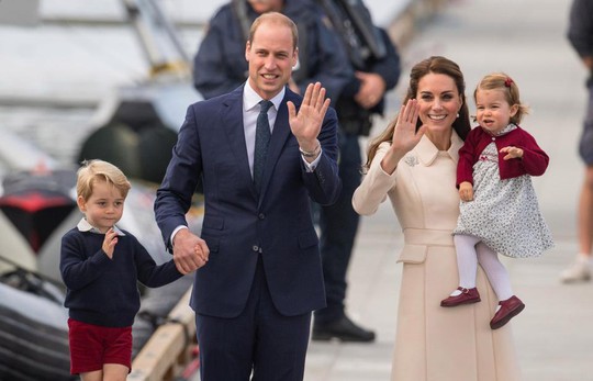 Hoàng tử William sắp có con thứ ba - Ảnh 1.