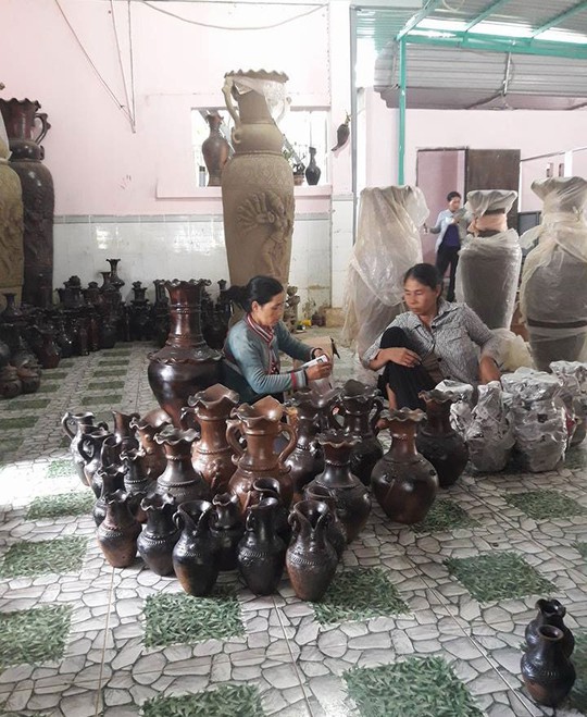 Gốm Chăm Bàu Trúc đi Mỹ - Ảnh 1. Gốm Chăm Bàu Trúc đi Mỹ - Ảnh 1.