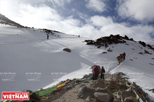 Hành trình chiêm bái ngọn núi thiêng Kailash ở Tây Tạng - Ảnh 13.