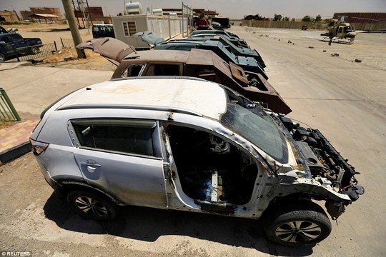 Iraq: Tham quan “nghĩa địa” xe đánh bom tự sát của IS - Ảnh 11.