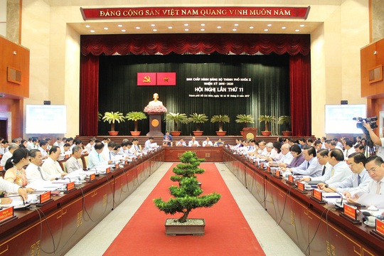 Khai mạc Hội nghị lần thứ 11 BCH Đảng bộ TP HCM khóa X - Ảnh 1.