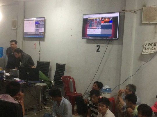 Bộ Công an đột kích ổ cờ bạc khủng ở vùng ven TP HCM - Ảnh 2.