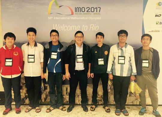 Việt Nam giành 4 Huy chương Vàng Olympic Toán quốc tế - Ảnh 2. Việt Nam giành 4 Huy chương Vàng Olympic Toán quốc tế - Ảnh 2.