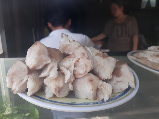 Xuyên Sài Gòn ăn cho được bún nước lèo Trà Vinh - Ảnh 3.
