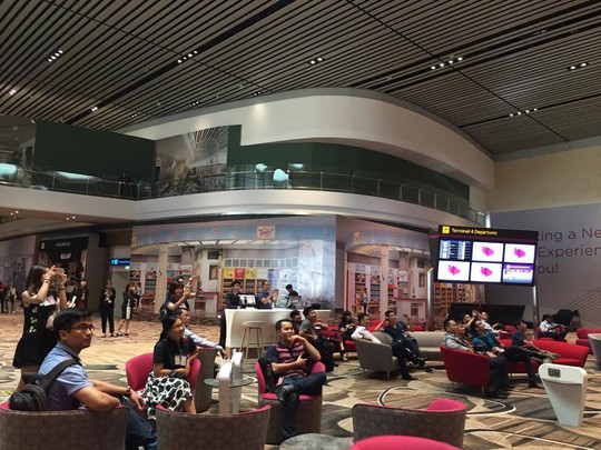 Bay Singapore rút ngắn thời gian làm thủ tục - Ảnh 2. Bay Singapore rút ngắn thời gian làm thủ tục - Ảnh 2.