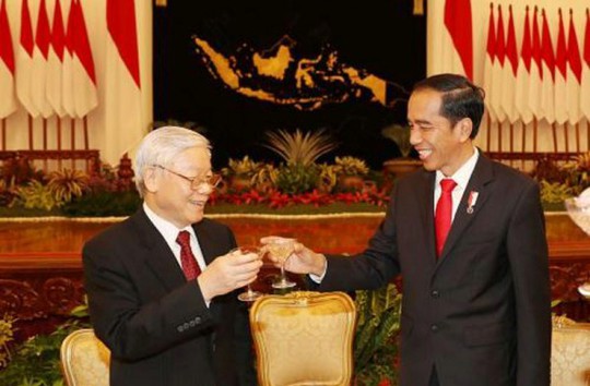 Tổng thống Indonesia trực tiếp lái xe chở Tổng Bí thư - Ảnh 5.