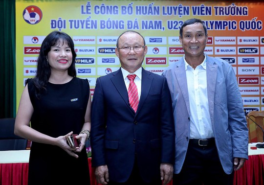 Tân HLV trưởng đội tuyển Việt Nam hứa gì? - Ảnh 6. Tân HLV trưởng đội tuyển Việt Nam hứa gì? - Ảnh 6.