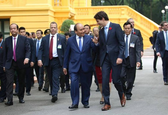 Cận cảnh lễ đón Thủ tướng Canada Justin Trudeau ở Phủ Chủ tịch - Ảnh 6.