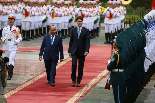 Cận cảnh lễ đón Thủ tướng Canada Justin Trudeau ở Phủ Chủ tịch - Ảnh 3.