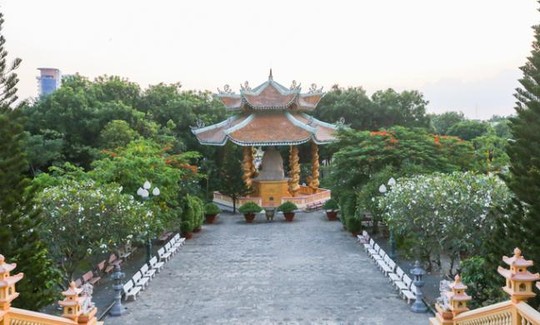 Đại Tòng Lâm, ngôi chùa có nhiều tượng phật nhất Việt Nam - Ảnh 3.