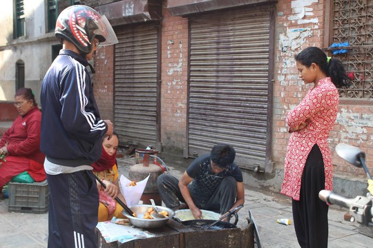 Nepal: Lạc lối ở Thamel - Ảnh 5.