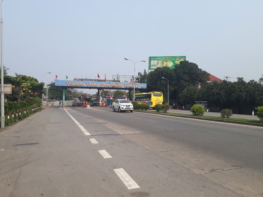 Trạm BOT sai chỗ vẫn cố thủ