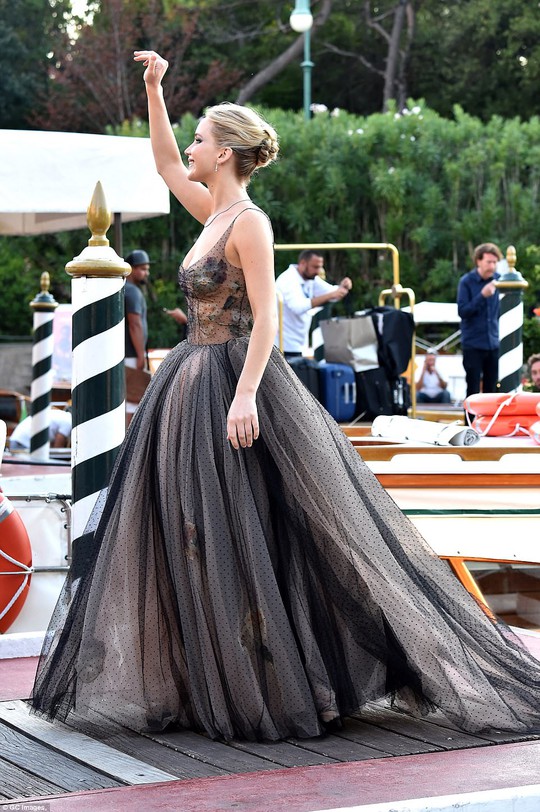 Jennifer Lawrence lộng lẫy tại LHP Venice - Ảnh 7.