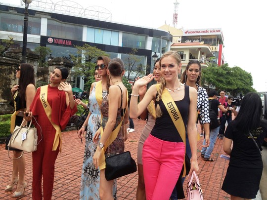 Hoa hậu Hòa bình Thế giới: 76 người đẹp thi trang phục dân tộc - Ảnh 6.