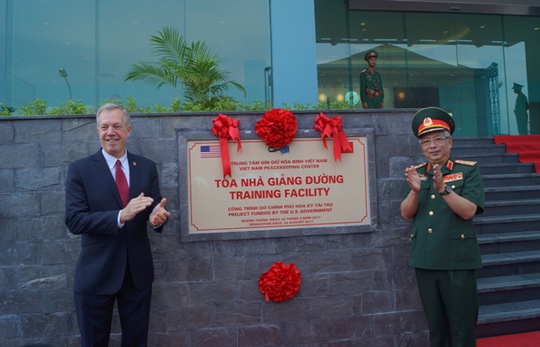 Mỹ tài trợ 10 triệu USD cho lực lượng Gìn giữ hòa bình Việt Nam - Ảnh 3.