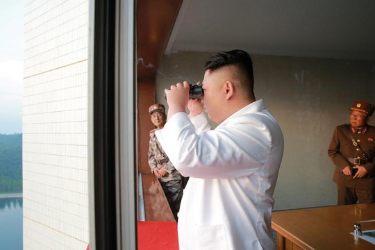 Mỹ: "Trung Quốc đi cửa sau để ngăn chặn Triều Tiên"