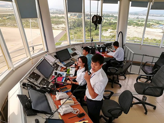 Lần đầu tiên áp dụng phương thức bay mới ở sân bay Cam Ranh - Ảnh 2. Lần đầu tiên áp dụng phương thức bay mới ở sân bay Cam Ranh - Ảnh 2.