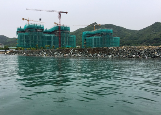 Cận cảnh hàng loạt dự án lấn biển xâu xé vịnh Nha Trang - Ảnh 14. Cận cảnh hàng loạt dự án lấn biển xâu xé vịnh Nha Trang - Ảnh 14.