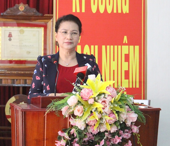 
Chủ tịch QH Nguyễn Thị Kim Ngân trả lời cử tri tại phường An Lạc
