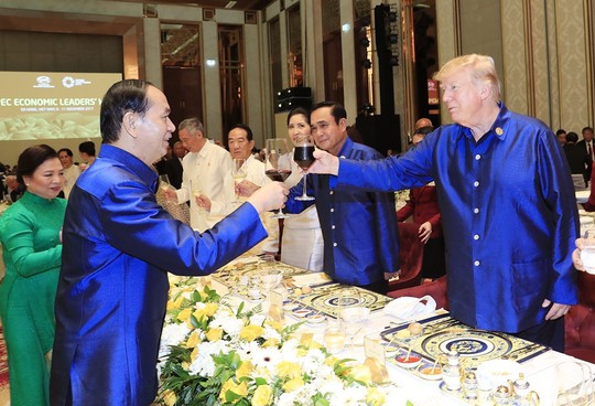 Những hình ảnh ấn tượng tại tiệc chiêu đãi các nhà lãnh đạo APEC - Ảnh 6.
