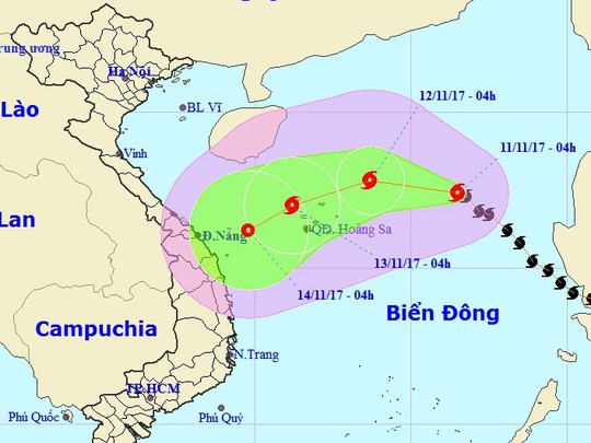 Bão số 13 có thể đổi hướng nguy hiểm, đi vào miền Trung - Ảnh 1.