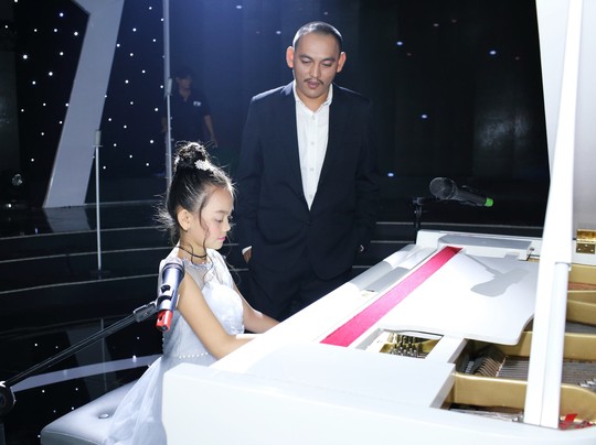 Nhạc sĩ Yên Lam lần đầu tiên song ca cùng con gái Bào Ngư - Ảnh 1.