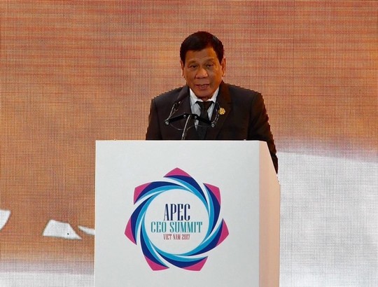 Tổng thống Philippines Duterte đăng đàn APEC 2017 - Ảnh 1.
