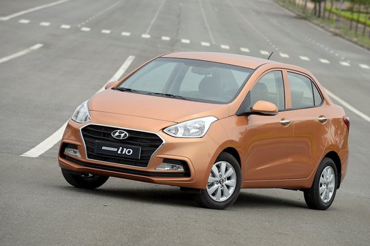 Giá xe ô tô Hyundai 2018: Cú sốc i10 - Ảnh 1.