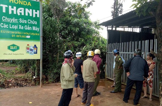Đột nhập, dùng búa tấn công chủ tiệm sửa xe máy - Ảnh 1. Đột nhập, dùng búa tấn công chủ tiệm sửa xe máy - Ảnh 1.