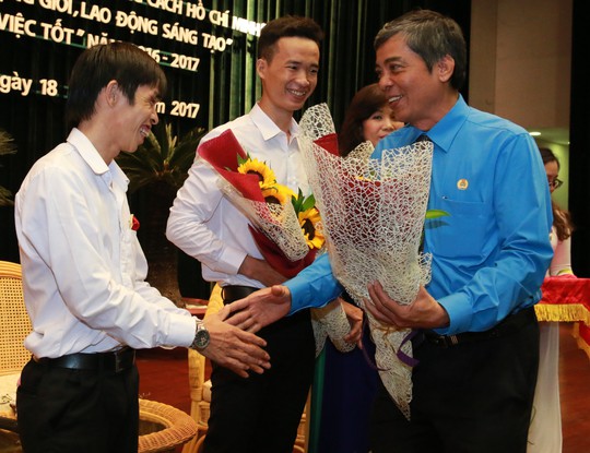 Xây dựng hình ảnh đội ngũ CNVC-LĐ tận tụy, thân thiện, vì lợi ích nhân dân - Ảnh 7.