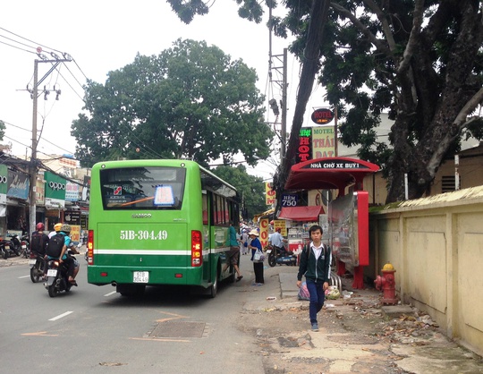 Người Sài Gòn đến trạm xe buýt được xài xe đạp công cộng - 1