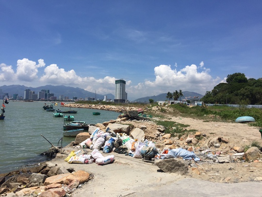 Cận cảnh hàng loạt dự án lấn biển xâu xé vịnh Nha Trang - Ảnh 7. Cận cảnh hàng loạt dự án lấn biển xâu xé vịnh Nha Trang - Ảnh 7.