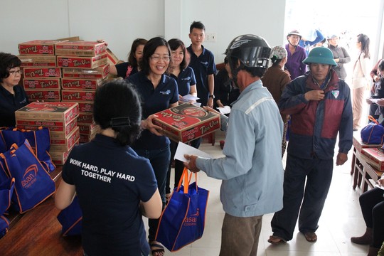 Masan Consumer tặng 200 triệu đồng cho ngư dân tỉnh Khánh Hòa - Ảnh 2.
