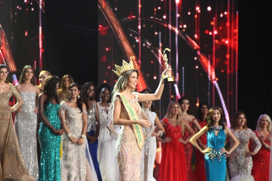 Người đẹp Peru chiến thắng Hoa hậu Hòa bình Thế giới 2017 - Ảnh 3.