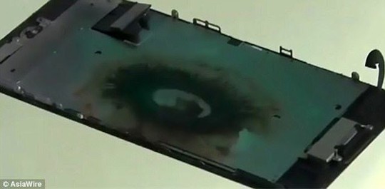 
iPhone 7 nổ tại Trung Quốc. Nguồn: phonearena.com
