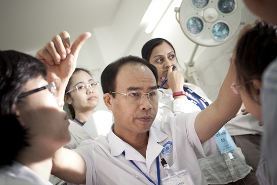 Soi nội thất bệnh viện bay hiện đại số 1 thế giới - Ảnh 33. Soi nội thất bệnh viện bay hiện đại số 1 thế giới - Ảnh 33.