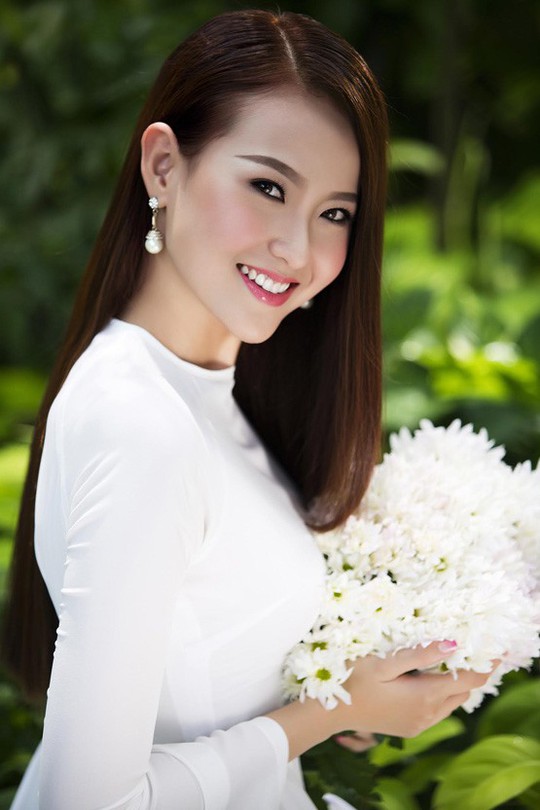 Hoa hậu Hoàn cầu Khánh Ngân tặng 200 triệu cho đồng bào Phú Yên  - Ảnh 3.