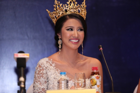 Hoa hậu Hoà bình quốc tế 2016 Ariska Putri Petiwi
