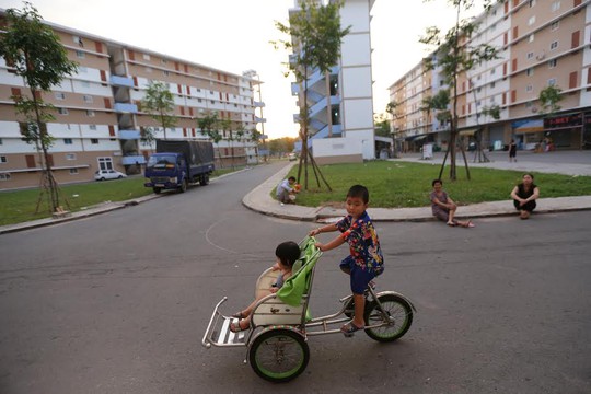 Xây dựng nhà ở cho công nhân tại các KCX-KCN - Ảnh 2.