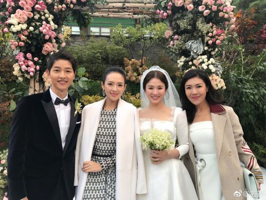 Song Hye Kyo và Song Joong Ki khoe ảnh cưới - Ảnh 7.