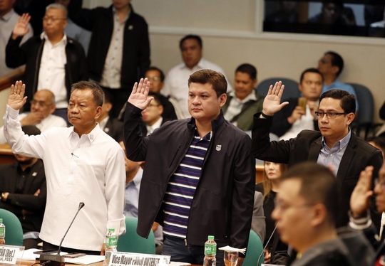 Người nhà ông Duterte đối mặt cáo buộc - Ảnh 1.