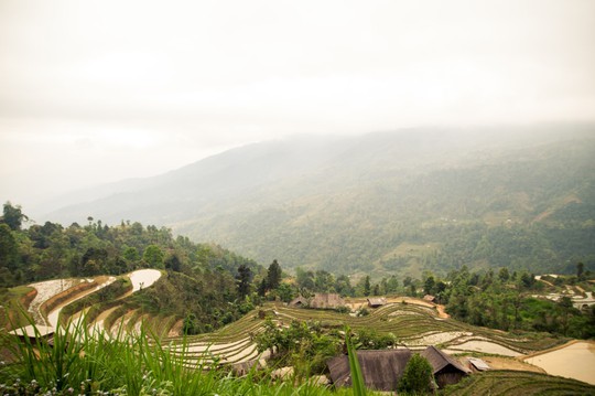 Cung đường Hoàng Su Phì - Tây Côn Lĩnh: Hiểm trở mà đẹp hút hồn - Ảnh 2.