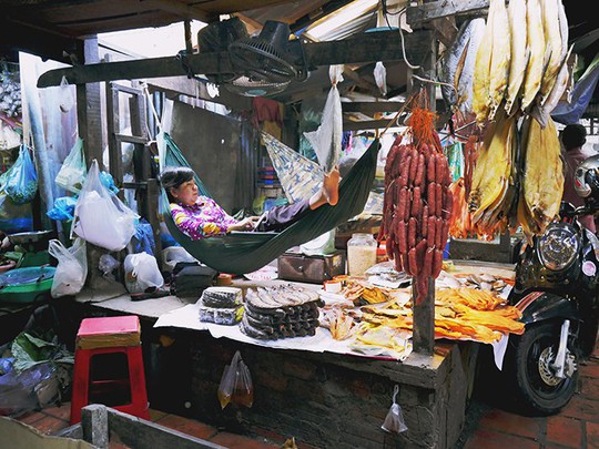 Chợ Nga – Điểm đến không thể bỏ qua khi du lịch Phnom Penh - Ảnh 1.