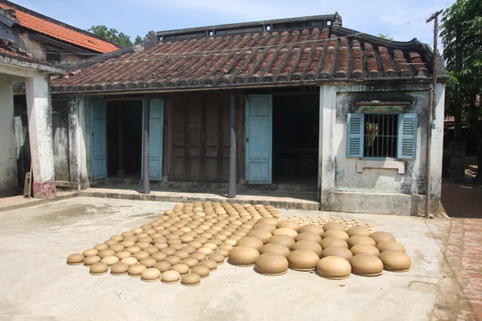 Ghé thăm làng gốm Thanh Hà - Ảnh 2.