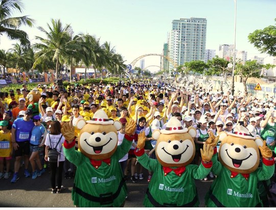 Hành trình thú vị từ cuộc thi Marathon quốc tế Manulife Đà Nẵng - Ảnh 1.