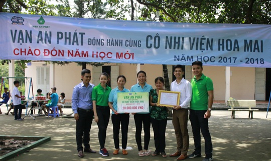 Vạn An Phát giúp đỡ trẻ em cô nhi viện đầu năm học mới - Ảnh 1.