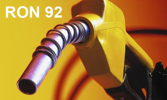 Petrolimex tuyên bố ngừng bán xăng RON 92 từ ngày 1-1-2018 - Ảnh 1. Petrolimex tuyên bố ngừng bán xăng RON 92 từ ngày 1-1-2018 - Ảnh 1.