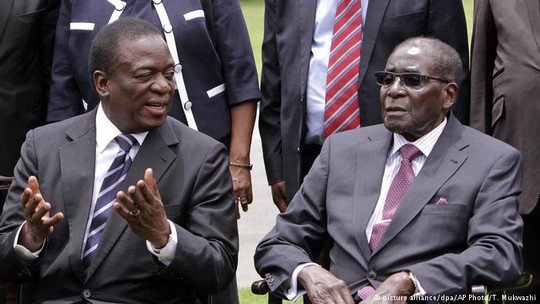 Zimbabwe: Hé lộ người sẽ thay thế Tổng thống Mugabe - Ảnh 2.