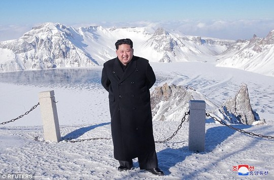 Ông Kim Jong-un lại thăm núi thiêng, Triều Tiên trảm Tướng Hwang? - Ảnh 3.